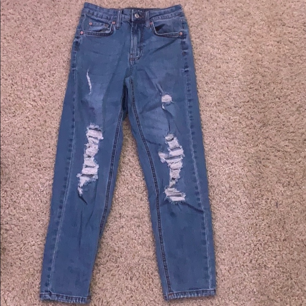 MOM JEANS